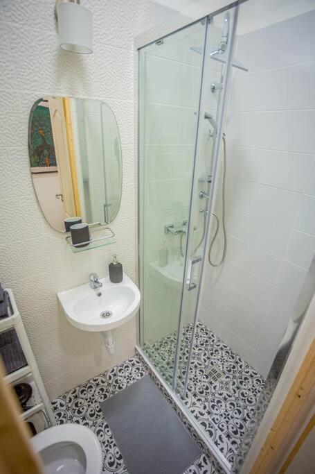 Cosy Flat In The Dob Street - Sapphire Apartment Будапеща Екстериор снимка