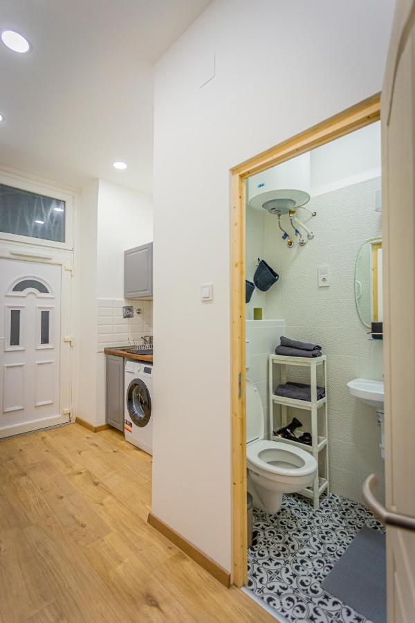 Cosy Flat In The Dob Street - Sapphire Apartment Будапеща Екстериор снимка