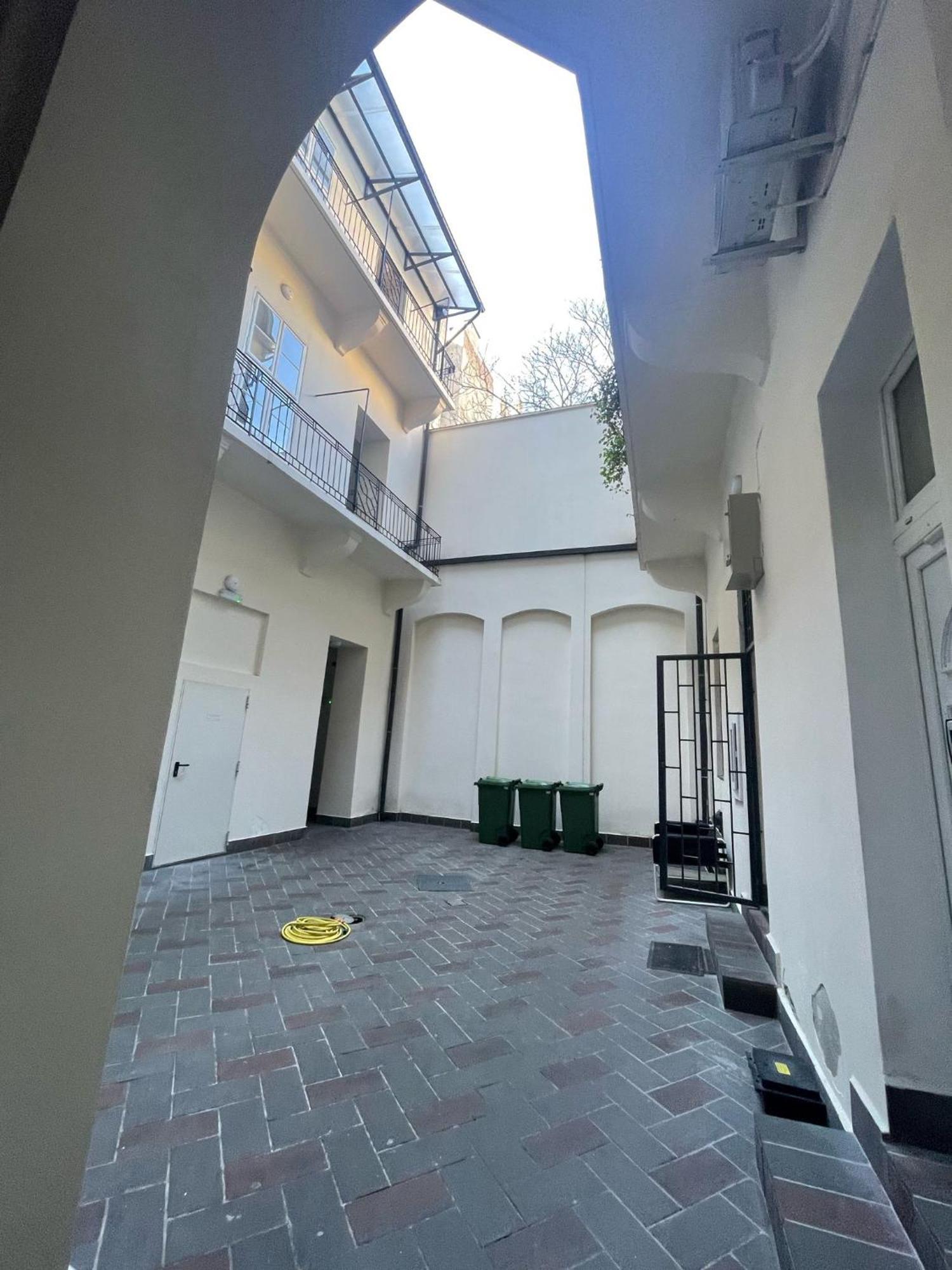 Cosy Flat In The Dob Street - Sapphire Apartment Будапеща Екстериор снимка